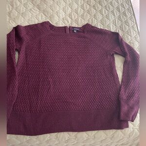 American Eagle Women's Burgundy Sweater